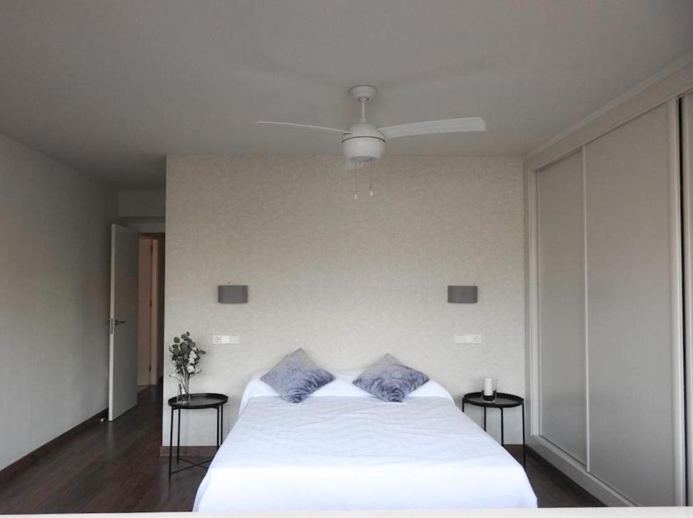 Carihuela Beach Suite Apartment Torremolinos Luaran gambar